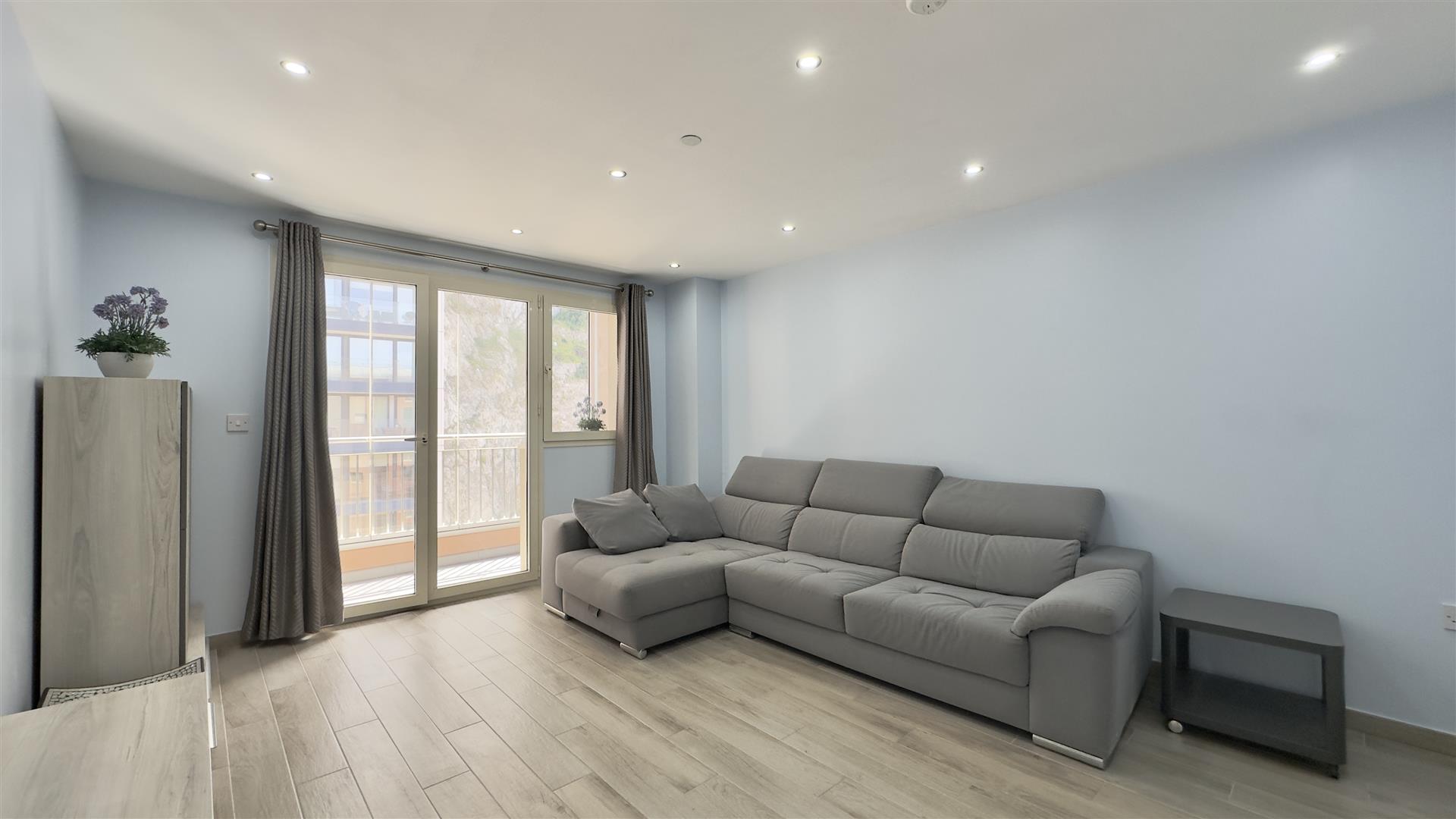 Image of Apartment - 2 Bedrooms - 1 Bathrooms for Sale in Beach View Terraces-Gibraltar, Image 12